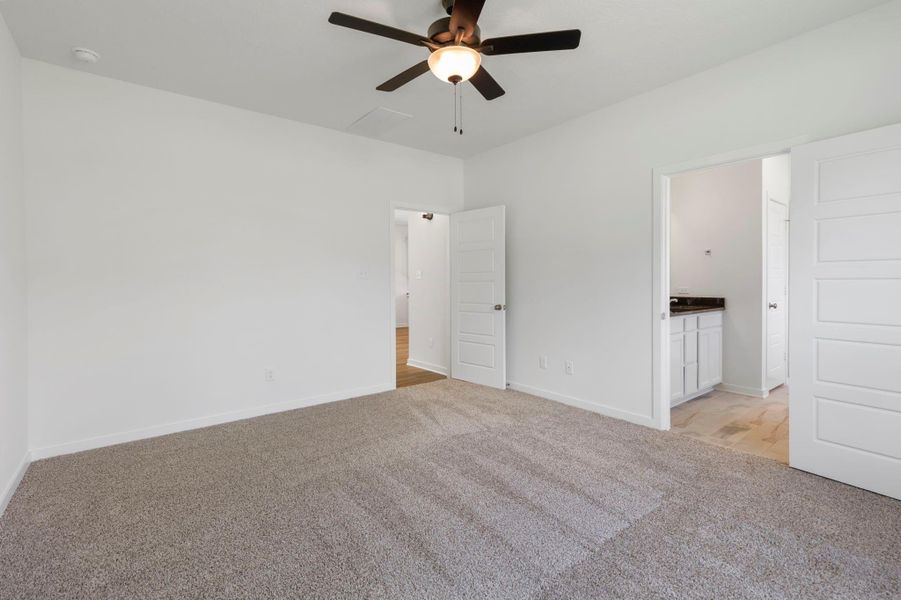Spacious, unfurnished interior of a new home in Spring Lake, Huntsville (Image 21).