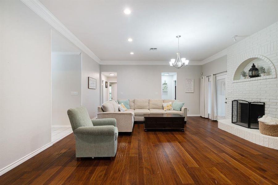 Furnished interior view inside a new home in , Paris (Image 6). Furnished interior view inside a new home in , Paris (Image 6).