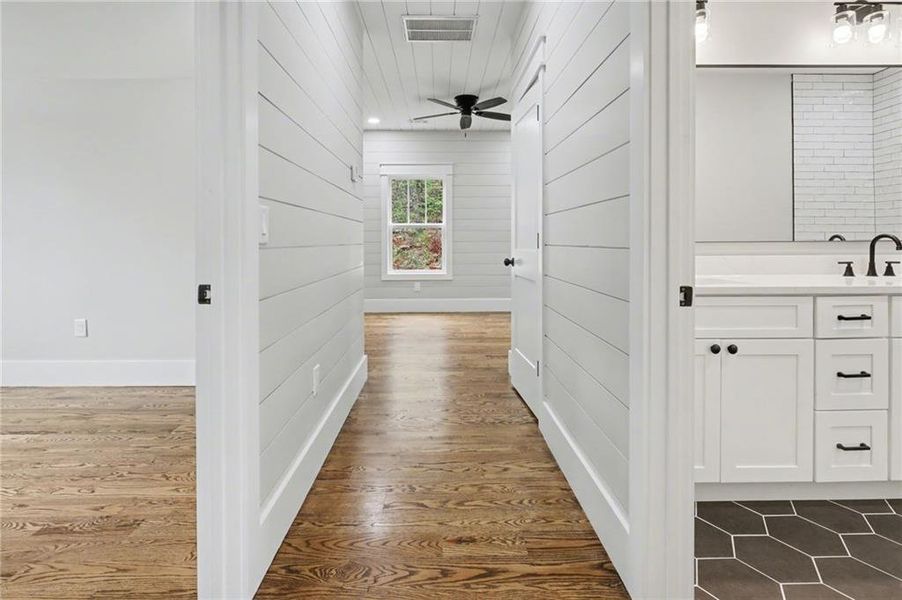 Spacious, unfurnished interior of a new home in , Clayton (Image 59).