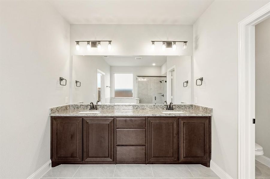 Furnished interior view inside a new home in The Oaks, Red Oak (Image 6). Furnished interior view inside a new home in The Oaks, Red Oak (Image 6).