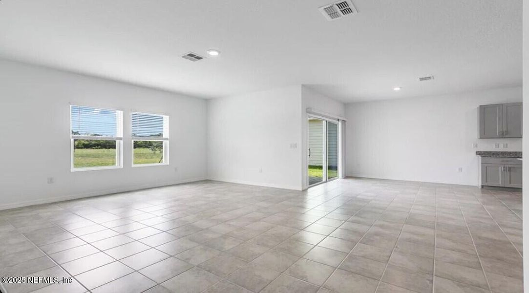 Spacious, unfurnished interior of a new home in Coopers Meadow, Jacksonville (Image 14). Spacious, unfurnished interior of a new home in Coopers Meadow, Jacksonville (Image 14).