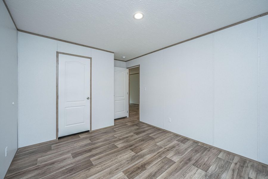 Spacious, unfurnished interior of a new home in , Cottageville (Image 62).