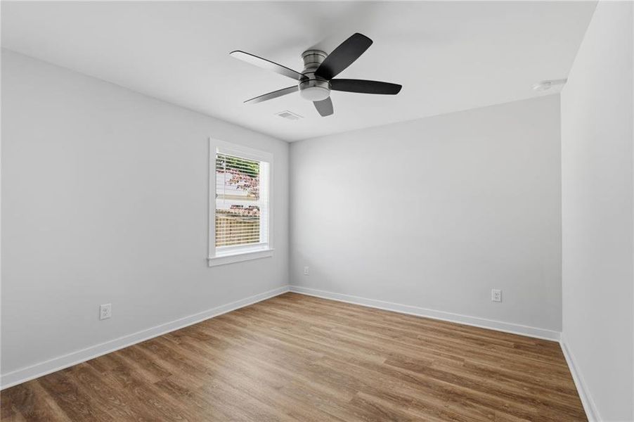 Spacious, unfurnished interior of a new home in , Atlanta (Image 14).