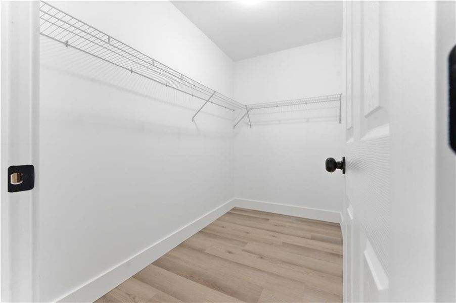 Spacious, unfurnished interior of a new home in , Cartersville (Image 15).