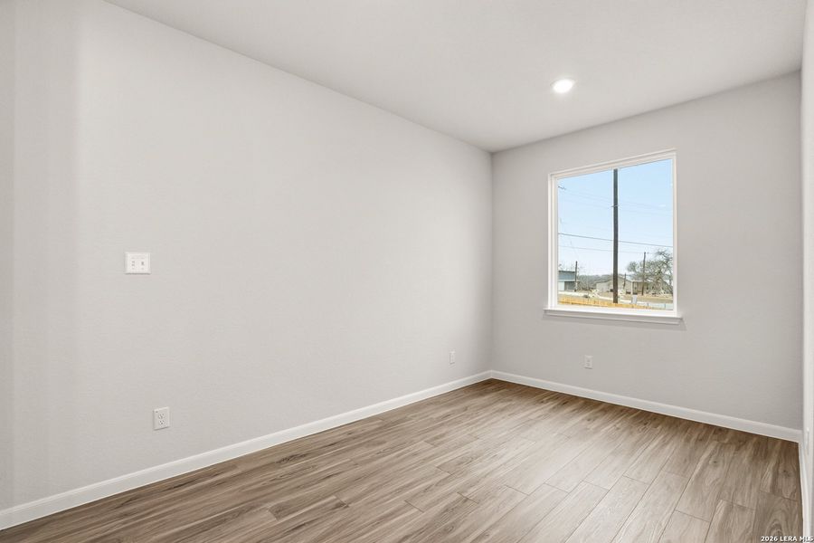 Spacious, unfurnished interior of a new home in Katzer Ranch, Converse (Image 20).