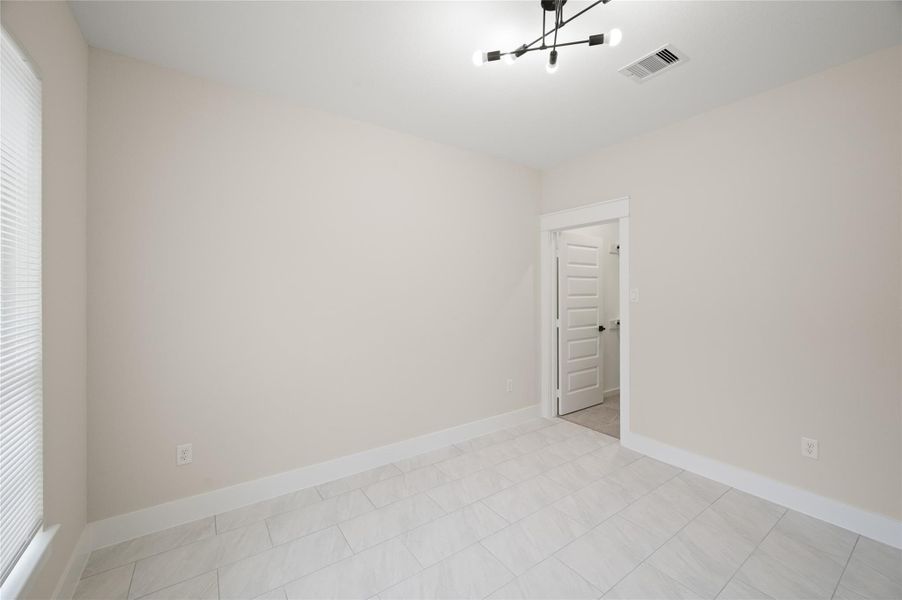 Spacious, unfurnished interior of a new home in , Porter (Image 39).