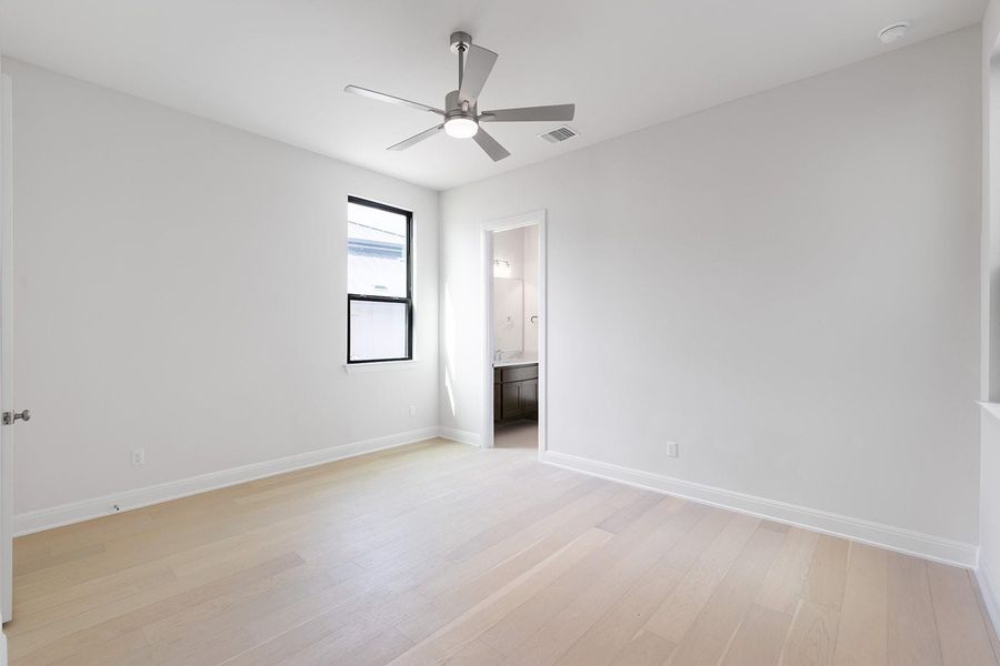 Spacious, unfurnished interior of a new home in Caliterra - 110', Dripping Springs (Image 21). Spacious, unfurnished interior of a new home in Caliterra - 110', Dripping Springs (Image 21).