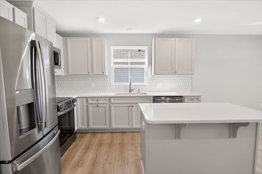 Furnished interior view inside a new home in Waverly Springs, Woodruff (Image 7).