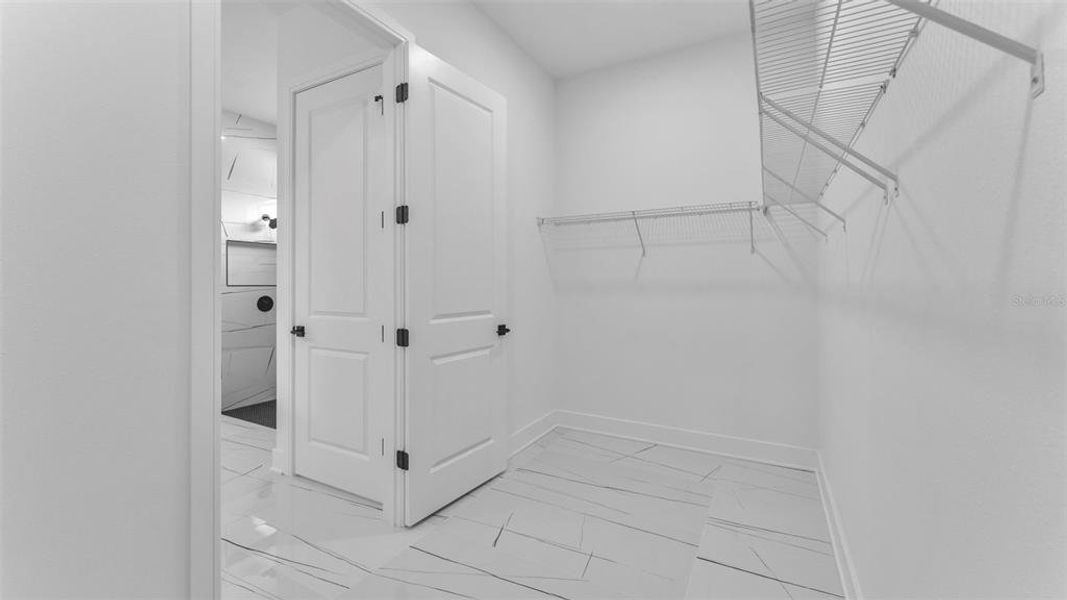 Spacious, unfurnished interior of a new home in , Davenport (Image 23).