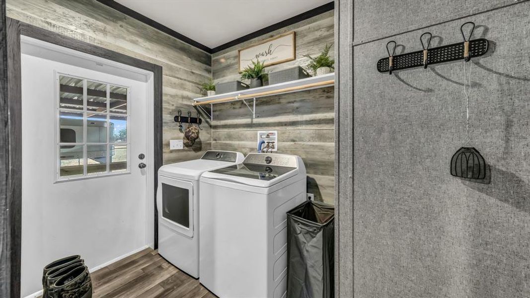 Furnished interior view inside a new home in , Comanche (Image 8).