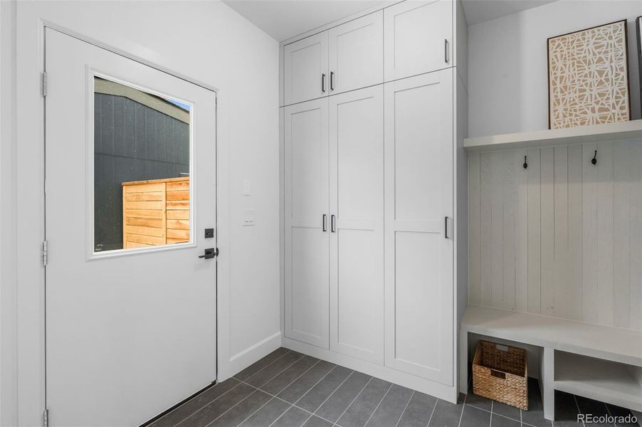 Owner' Entry/Mudroom