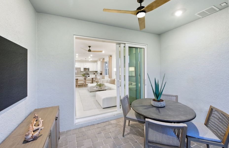 Representative furnished interior of a home built from the Ellenwood by Pulte Homes in Shores at Stillwater, Englewood (Image 10).