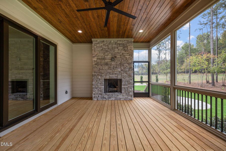 55-web-or-mls-IMG_1868 55-web-or-mls-IMG_1868