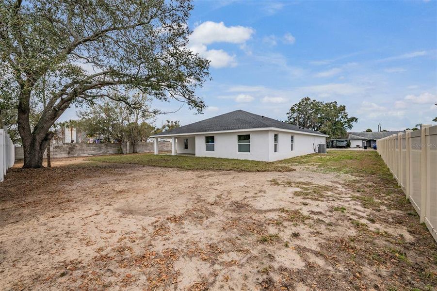 Exterior details and patio area of a home in , Dade City (Image 25).