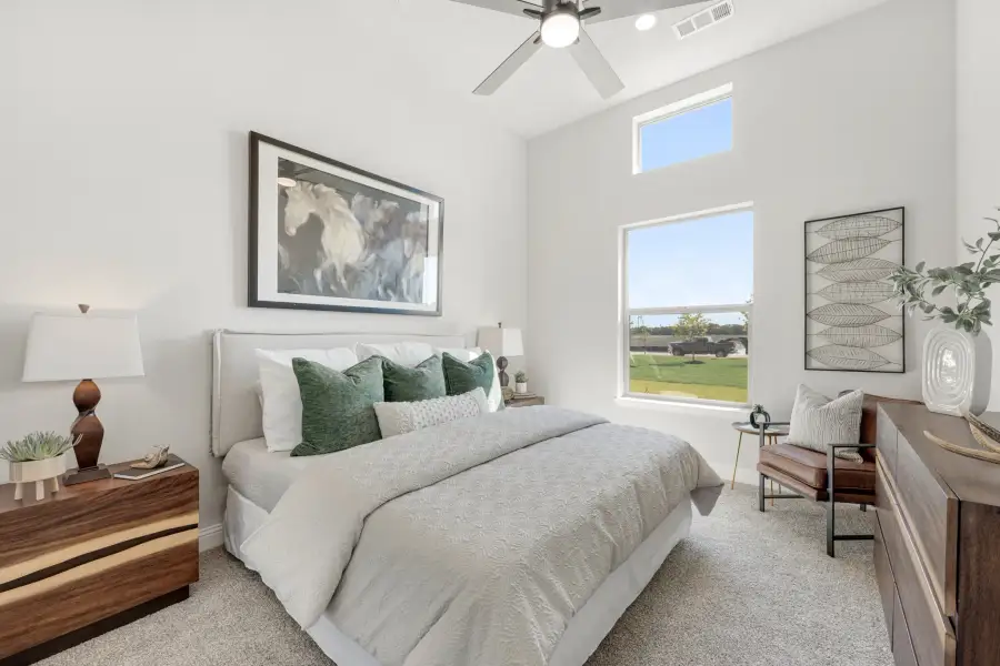 Furnished interior view inside a new home in Cottonwood Creek, Rowlett (Image 30). Furnished interior view inside a new home in Cottonwood Creek, Rowlett (Image 30).