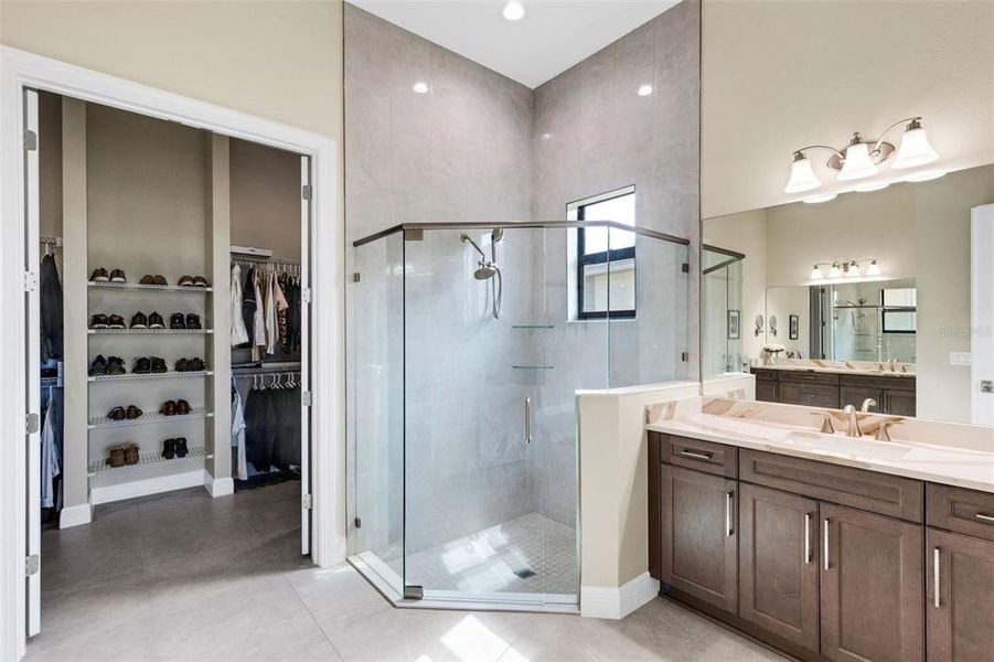 Furnished interior view inside a new home in Artistry Sarasota, Sarasota (Image 15).