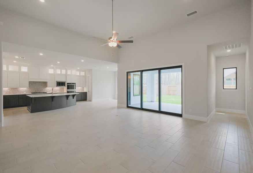 Plan 6030 great room - 7 of 24