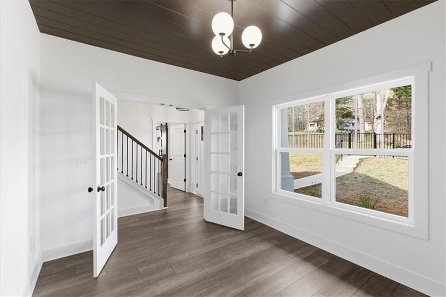 Spacious, unfurnished interior of a new home in Ferguson Corners, Emerson (Image 35).