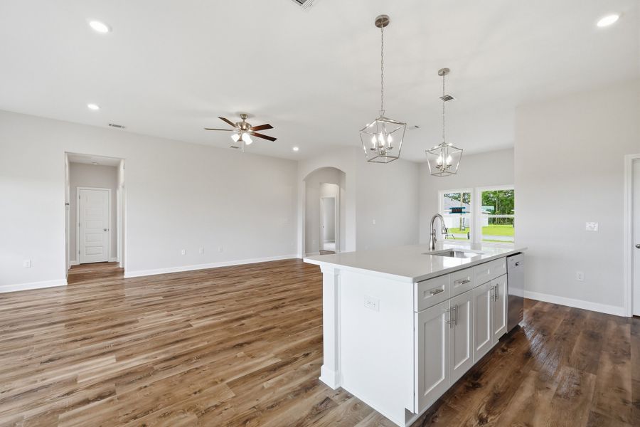 Spacious, unfurnished interior of a new home in Southern Charm, Crestview (Image 28).