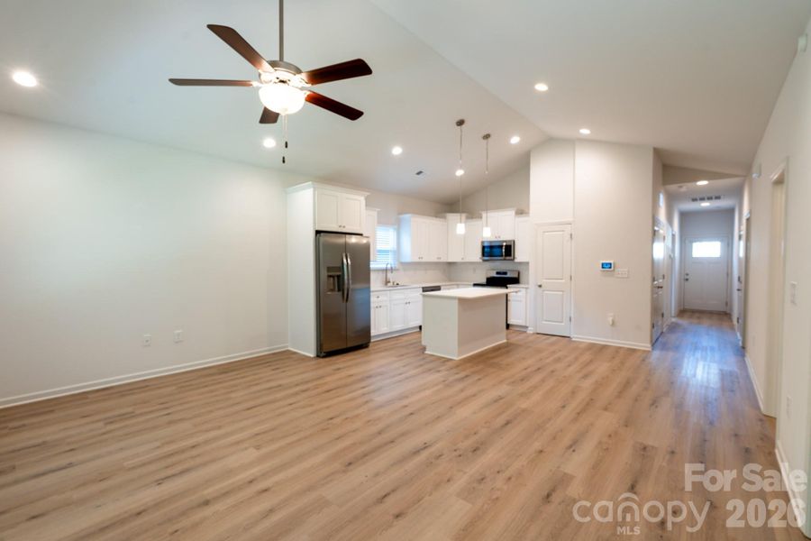 Spacious, unfurnished interior of a new home in Northway at Echo Glen, Charlotte (Image 15).