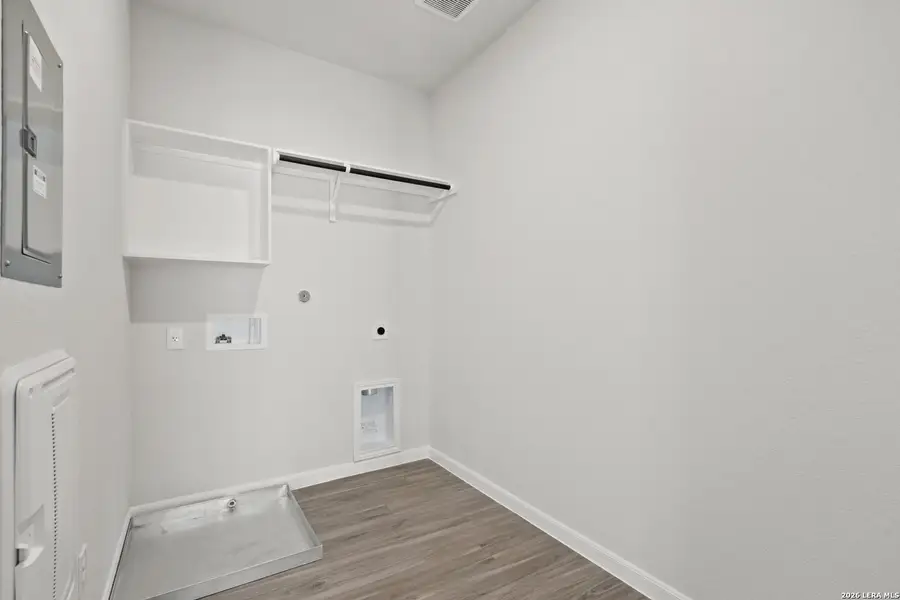 Spacious, unfurnished interior of a new home in Katzer Ranch, Converse (Image 20). Spacious, unfurnished interior of a new home in Katzer Ranch, Converse (Image 20).