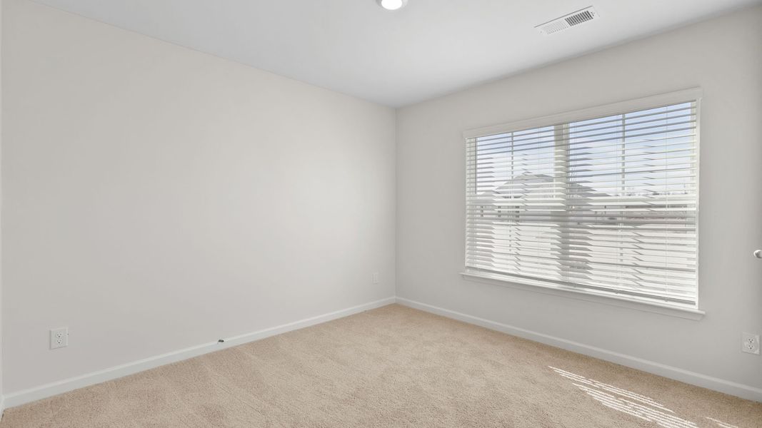 Spacious, unfurnished interior of a new home in Mount Hope Estates, Winston-Salem (Image 10).