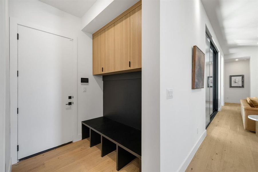 Furnished interior view inside a new home in , Farmers Branch (Image 35).