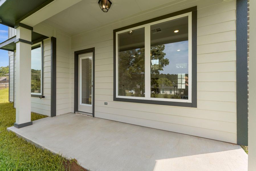 Exterior details and patio area of a home in Spring Lake, Huntsville (Image 20). Exterior details and patio area of a home in Spring Lake, Huntsville (Image 20).