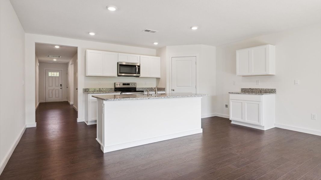 Furnished interior view inside a new home in Emory Creek, Harriman (Image 4).