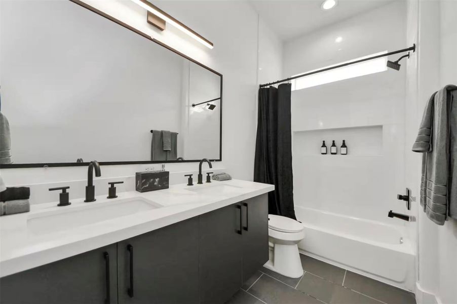 Furnished interior view inside a new home in , Houston (Image 23). Furnished interior view inside a new home in , Houston (Image 23).