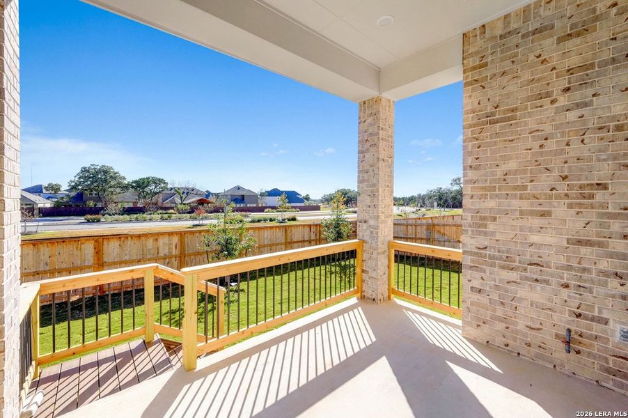 Exterior details and patio area of a home in Davis Ranch, San Antonio (Image 3).