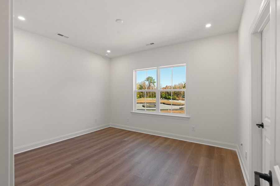 Spacious, unfurnished interior of a new home in , Johns Island (Image 48).