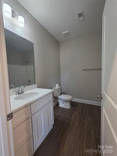 Furnished interior view inside a new home in , Gastonia (Image 6).