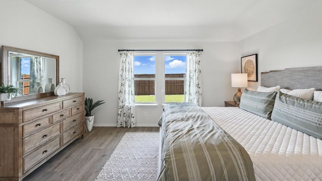 Furnished interior view inside a new home in Saddlebrook, Waxahachie (Image 36).