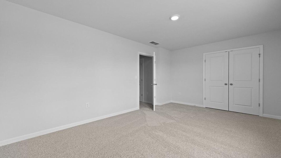 Spacious, unfurnished interior of a new home in Pineview North, Summerville (Image 23).