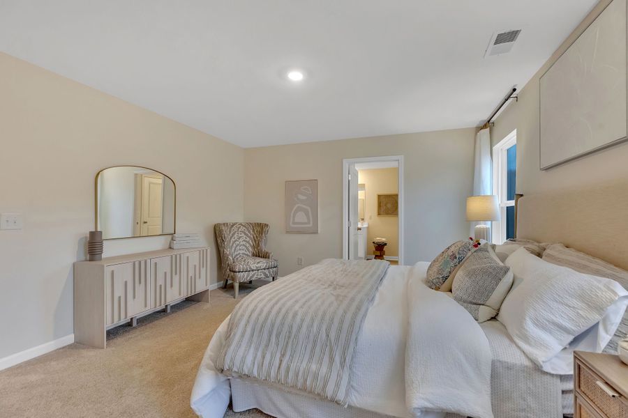 Representative furnished interior of a home built from the Elston by D.R. Horton in Johnson Farms, Greeneville (Image 14).