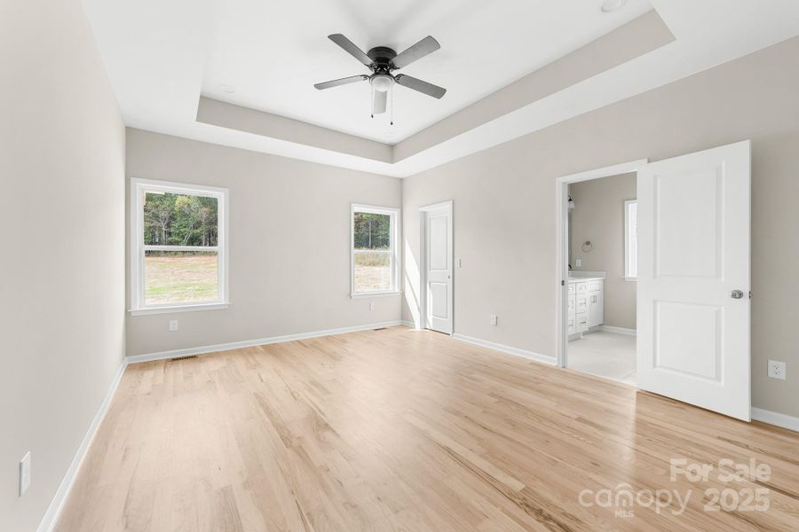 Spacious, unfurnished interior of a new home in , Cherryville (Image 14).