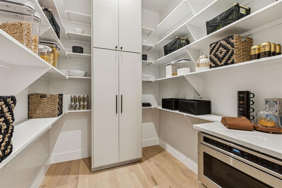 Furnished interior view inside a new home in , Dallas (Image 16). Furnished interior view inside a new home in , Dallas (Image 16).