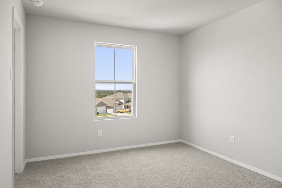 Spacious, unfurnished interior of a new home in Cloverleaf, Austin (Image 21).