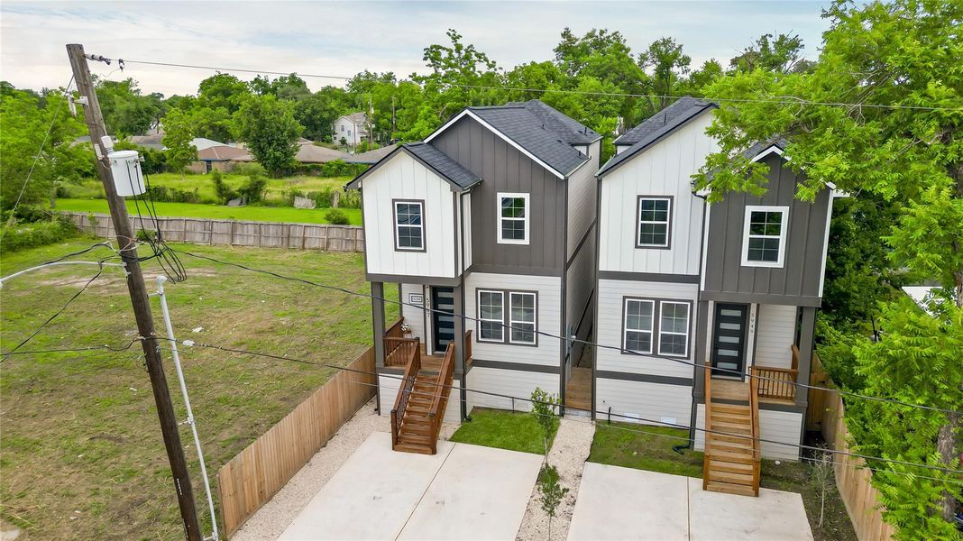 Front exterior of a new home in , Houston, TX, highlighting curb appeal (Image 21). Front exterior of a new home in , Houston, TX, highlighting curb appeal (Image 21).
