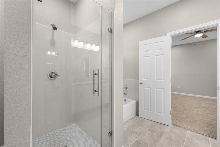 Furnished interior view inside a new home in , Fort Worth (Image 13). Furnished interior view inside a new home in , Fort Worth (Image 13).