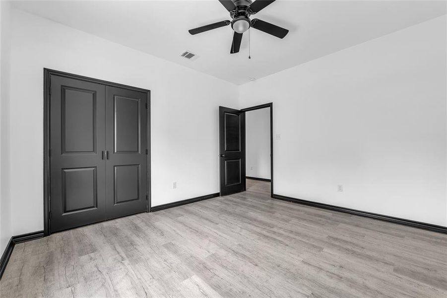 Spacious, unfurnished interior of a new home in , Moody (Image 9).