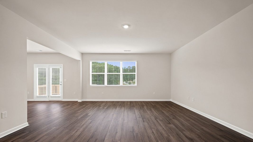 Spacious, unfurnished interior of a new home in Brooks Station, Dacula (Image 14).