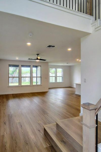 Spacious, unfurnished interior of a new home in Wolf Ranch, Georgetown (Image 33).