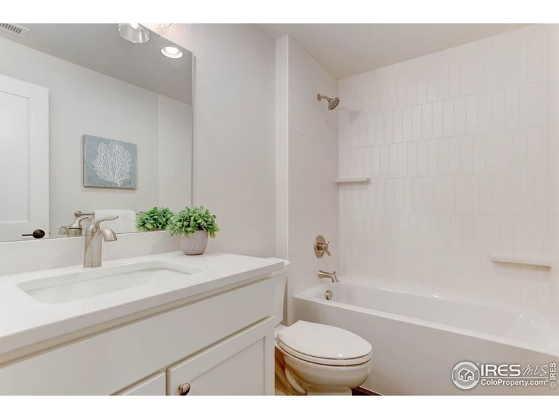 Image 29 of a home in .