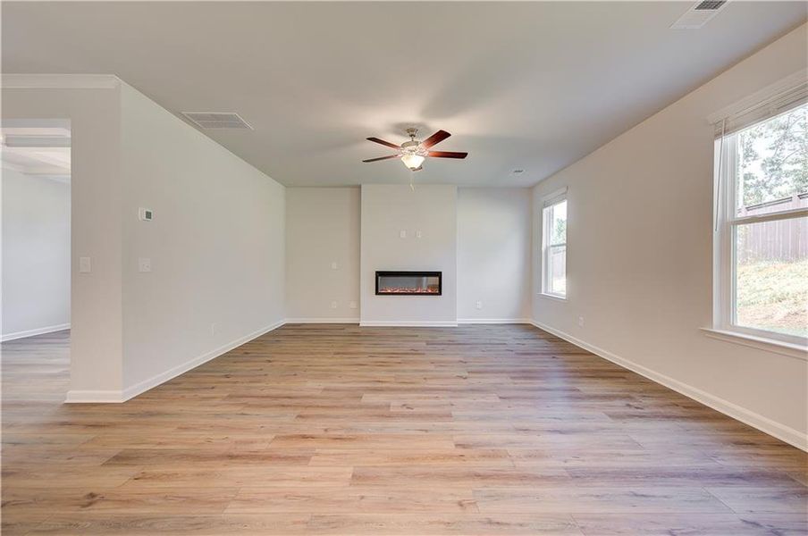Spacious, unfurnished interior of a new home in Bowers Farm, McDonough (Image 14).