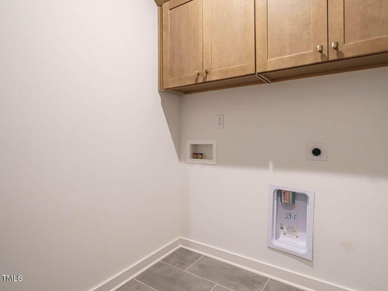 010-1280x960-laundry-room 010-1280x960-laundry-room