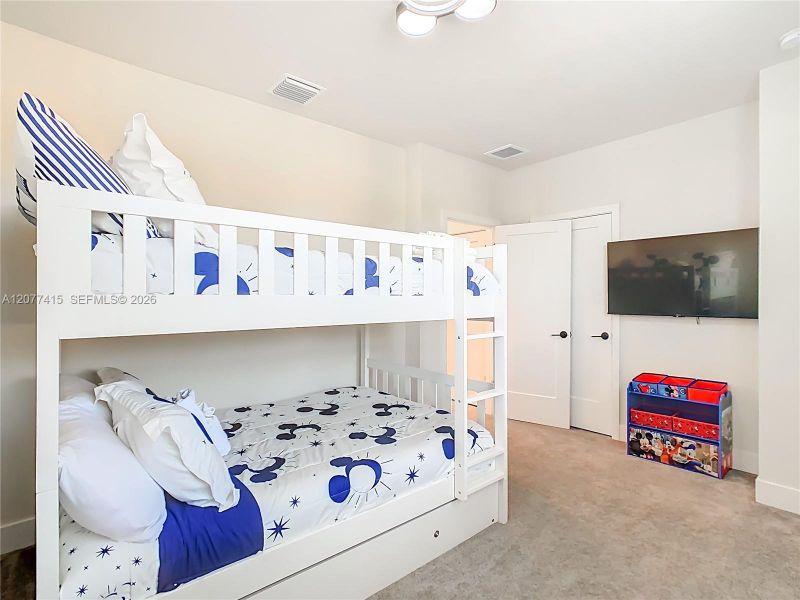 Furnished interior view inside a new home in , Clermont (Image 13).