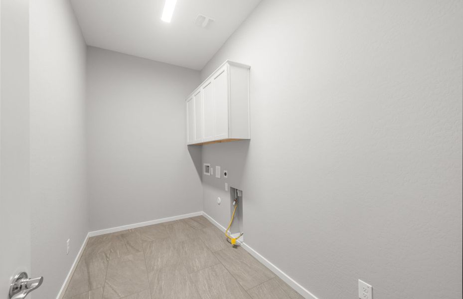 Spacious, unfurnished interior of a new home in Harvest - Enchantment Series, Queen Creek (Image 21). Spacious, unfurnished interior of a new home in Harvest - Enchantment Series, Queen Creek (Image 21).