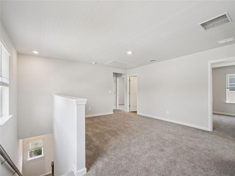 Spacious, unfurnished interior of a new home in Martin Springs - Reserve Series, Lawrenceville (Image 11).